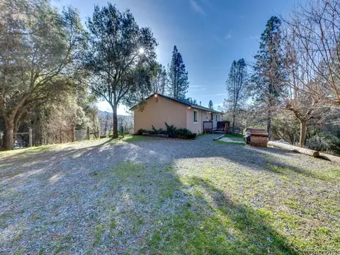 5250 Old Emigrant E, Mountain Ranch, CA 95246 photo 3