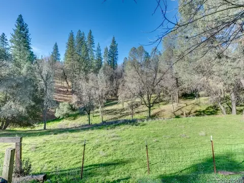 5250 Old Emigrant E, Mountain Ranch, CA 95246 photo 7