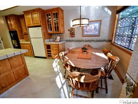 2577 Stephanie Dr, Arnold, CA 95223 photo 9