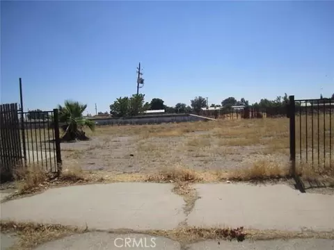904 S D St, Madera, CA 93638 photo 1