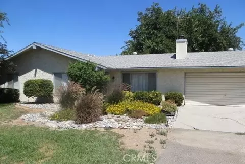 17153 Camden Dr, Madera, CA 93638 photo 1