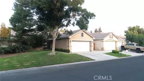4884 N Crestmoor Ave, Clovis, CA 93619 photo 1