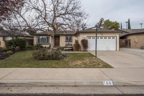 1669 Mitchell Ave, Clovis, CA 93611 photo 1