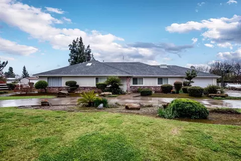 9207 E Mesa Ave, Clovis, CA 93619 photo 1
