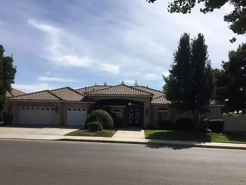 3298 Fairfield Way, Madera, CA 93637 photo 1