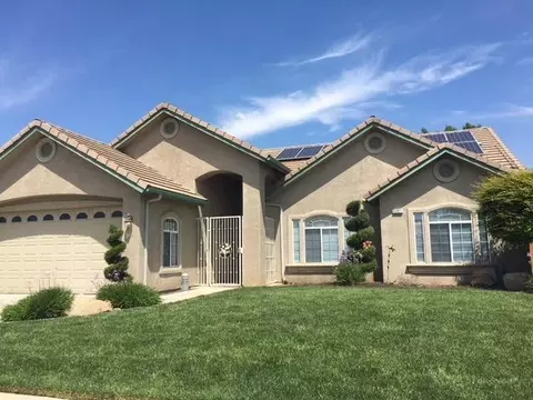3381 Summer Ln, Madera, CA 93637 photo 1