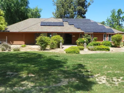 36393 Cloverleaf Ave, Madera, CA 93636 photo 1