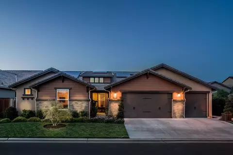 3497 Trenton Ln, Clovis, CA 93619 photo 1