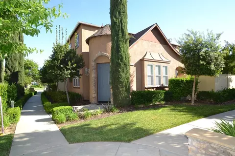 3921 Harlan Ranch Blvd, Clovis, CA 93619 photo 1