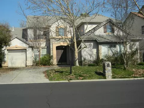 10498 E Fieldstone Ave, Clovis, CA 93619 photo 1