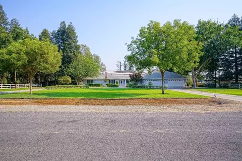 9765 Ellery Ave, Clovis, CA 93619 photo 1