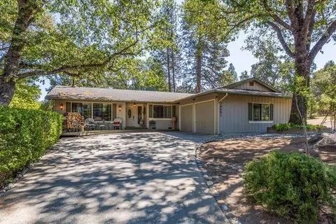 39681 Pine Ridge Rd, Oakhurst, CA 93644 photo 1