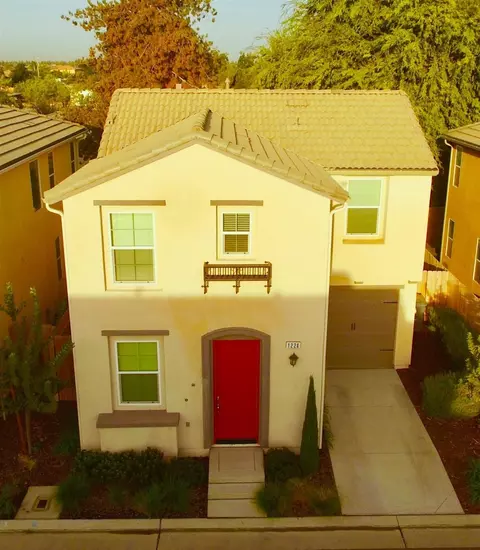 1224 Royalty Way, Clovis, CA 93619 photo 1