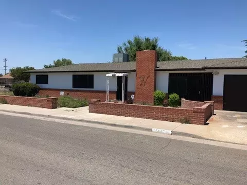 14876 W E St, Kerman, CA 93630 photo 1