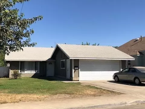275 E Pleasant St, Coalinga, CA 93210 photo 1