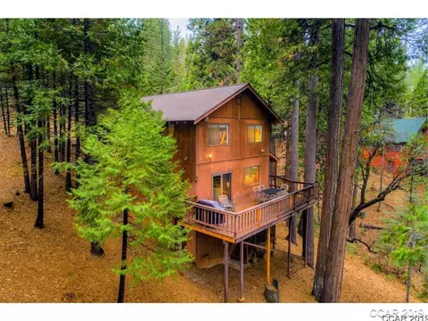 2598 Chamonix Dr, Arnold, CA 95223 photo 2