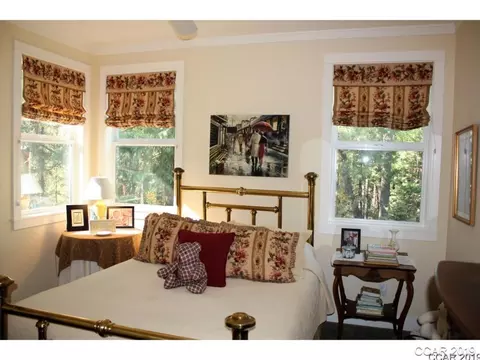 2512 Grenoble, Arnold, CA 95223 photo 9