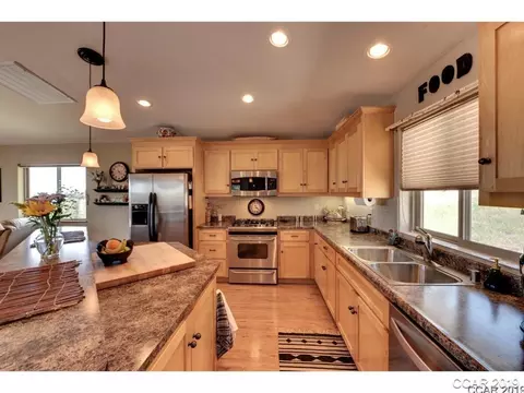 1102 Laurel, Murphys, CA 95247 photo 9