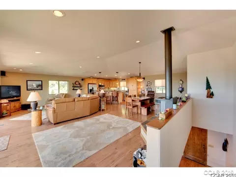 1102 Laurel, Murphys, CA 95247 photo 5