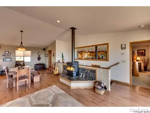 1102 Laurel, Murphys, CA 95247 photo 6