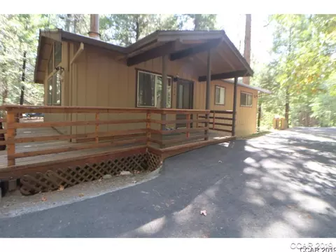 884 Meadow Dr, Arnold, CA 95223 photo 2