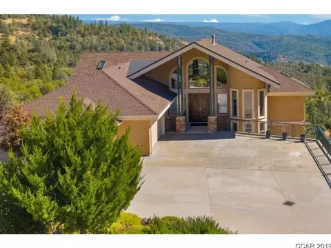 951 Sandalwood Dr, Murphys, CA 95247 photo 1