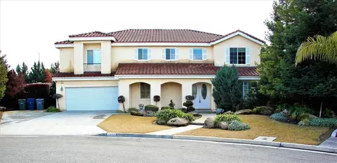 2588 Rall Ave, Clovis, CA 93611 photo 1