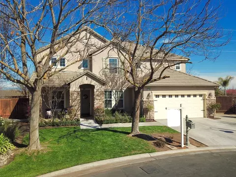 11092 E Le Conte Pass Ct, Clovis, CA 93619 photo 1