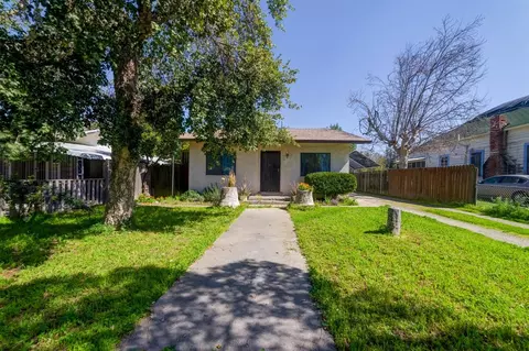 213 S A St, Madera, CA 93638 photo 1