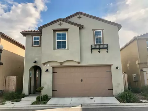 3678 Savant Ln, Clovis, CA 93619 photo 1