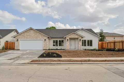 2341 Florence, Sanger, CA 93657 photo 1