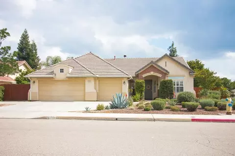 2734 Austin Ave, Clovis, CA 93611 photo 1