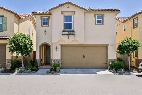 3636 Elevations Way, Clovis, CA 93619 photo 1