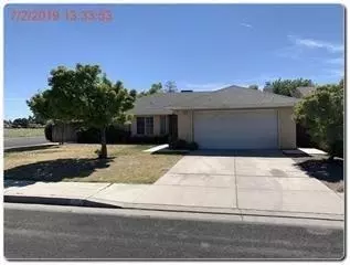 1201 Crystal Way, Madera, CA 93637 photo 1