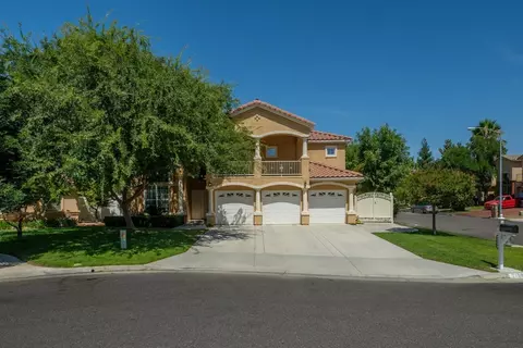 2193 Eclipse Ave, Fresno, CA 93720 photo 1