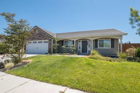 1547 Atlantic Ave, Lemoore, CA 93245 photo 1