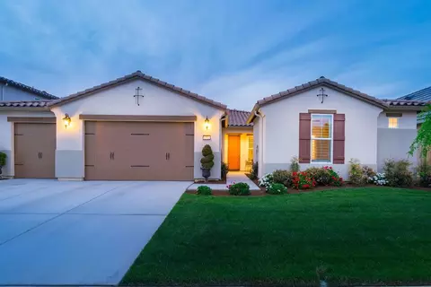 1322 N Twinberry Ave, Clovis, CA 93619 photo 1