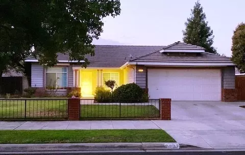 2727 San Jose Ave, Clovis, CA 93611 photo 1
