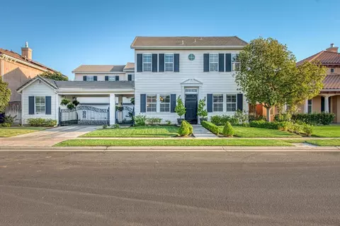 2094 Lester Ave, Clovis, CA 93619 photo 1