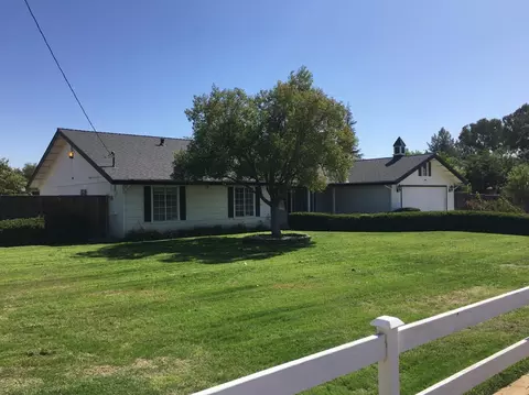 18419 Varden Dr, Madera, CA 93638 photo 1