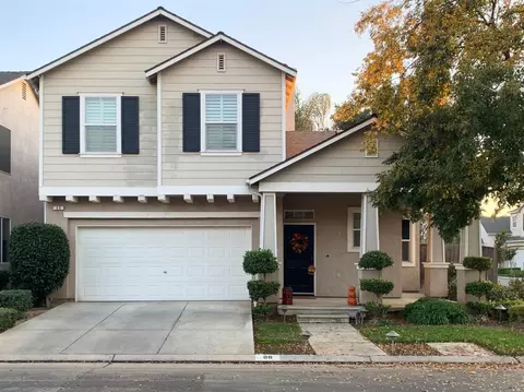 88 W Bordeaux Ln, Clovis, CA 93619 photo 1