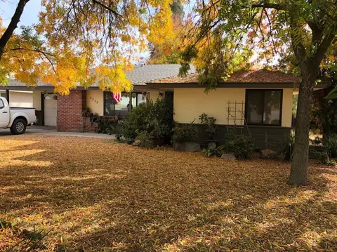 2235 Webster St, Sanger, CA 93657 photo 1