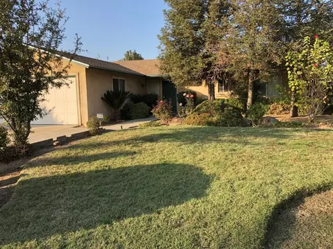 2574 Mill St, Selma, CA 93662 photo 1