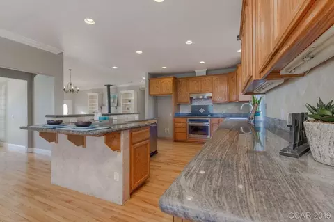 283 Ursula Dr, Sutter Creek, CA 95685 photo 9