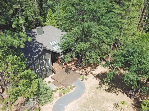 2409 Monetier Dr, Arnold, CA 95223 photo 2