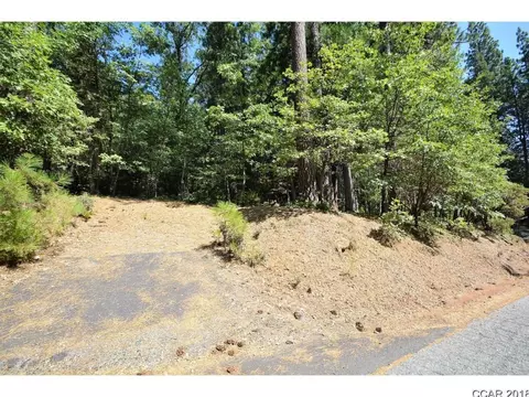 658 Moran Rd, Arnold, CA 95223 photo 4