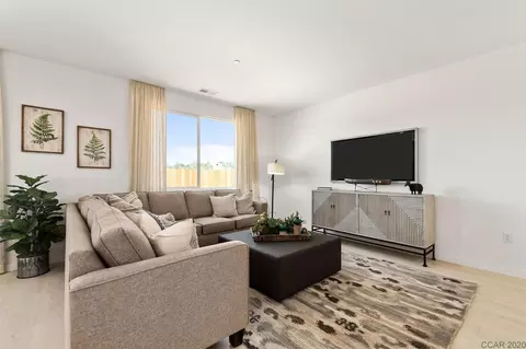 161 Raccoon Hollow Loop, Copperopolis, CA 95228 photo 4