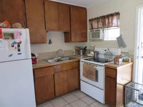 606 Mountain Ranch Rd, San Andreas, CA 95249 photo 2