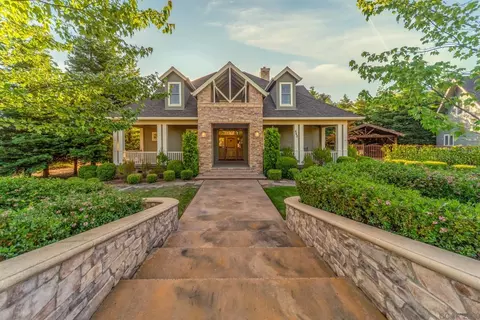 542 Bret Harte, Murphys, CA 95247 photo 1