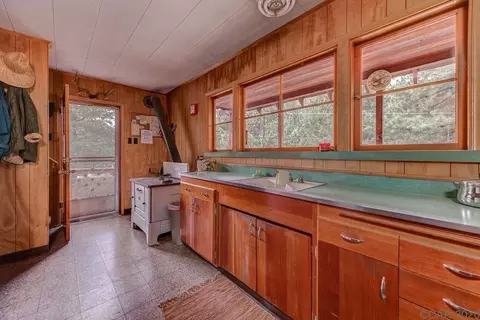 75 Douglas Way, Markleeville, CA 96120 photo 12